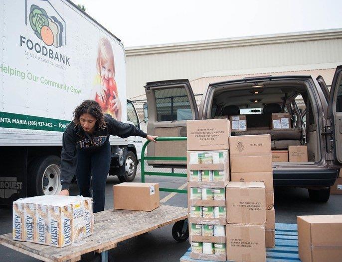 Unloading food from truck