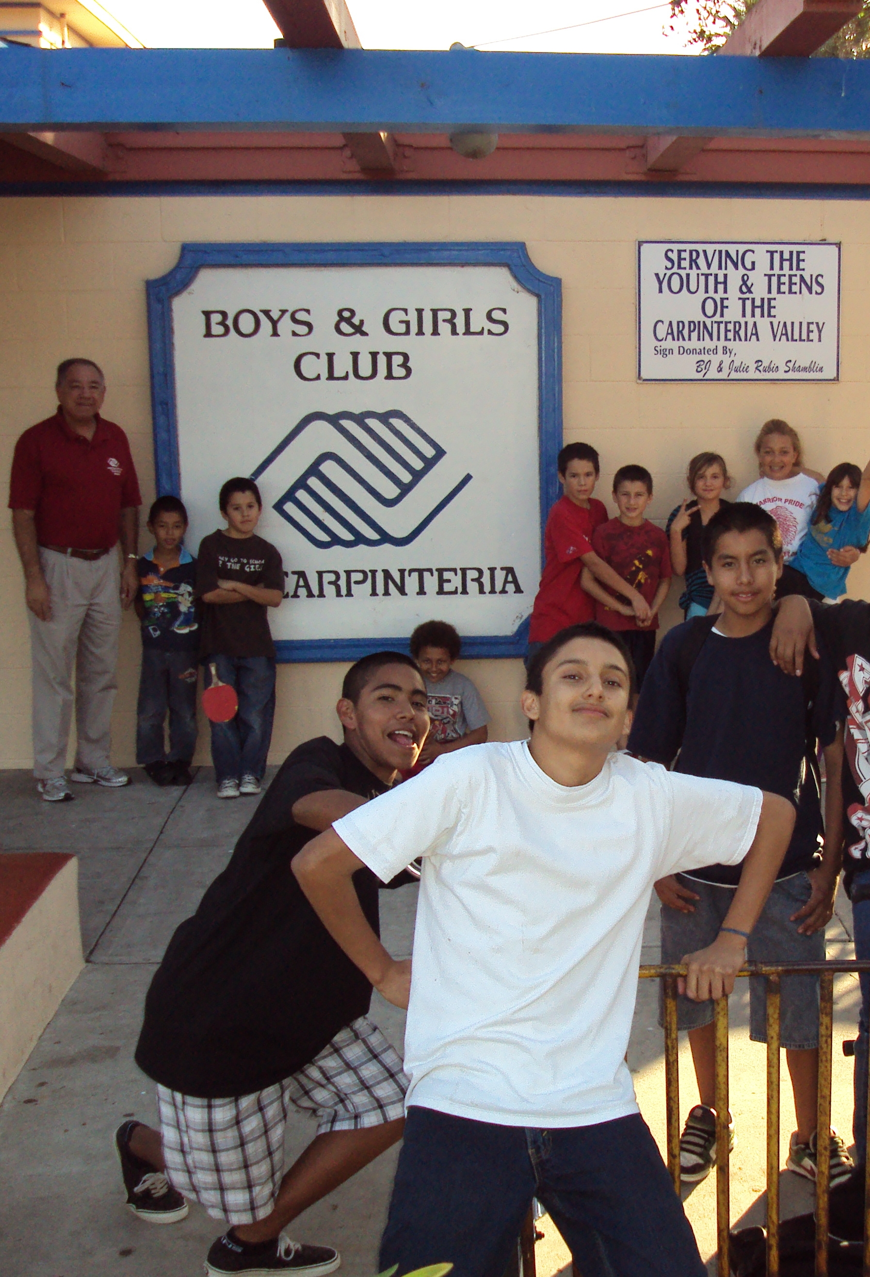 2008 United Boys & Girls Club goup with boy in white t-shirt