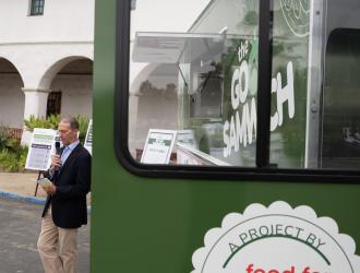 Good Samwich ribbon-cutting