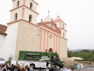 Good Samwich ribbon-cutting