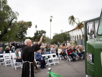 Good Samwich ribbon-cutting