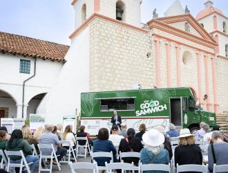 Good Samwich ribbon-cutting